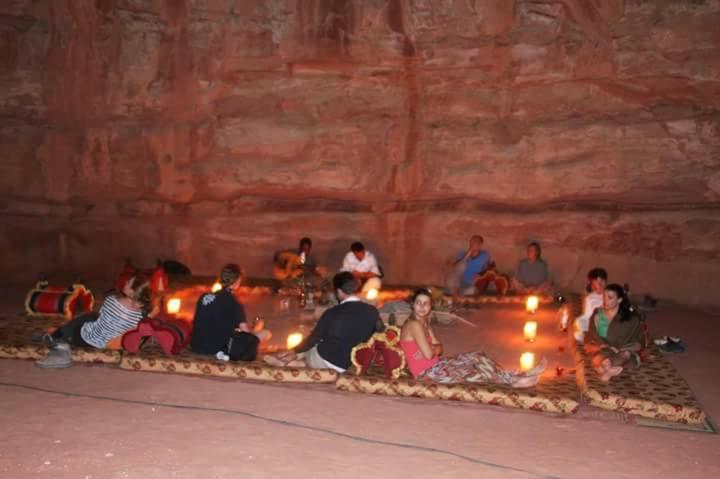 Hotel Bedouin Family Camp Wadi Rum Exterior foto