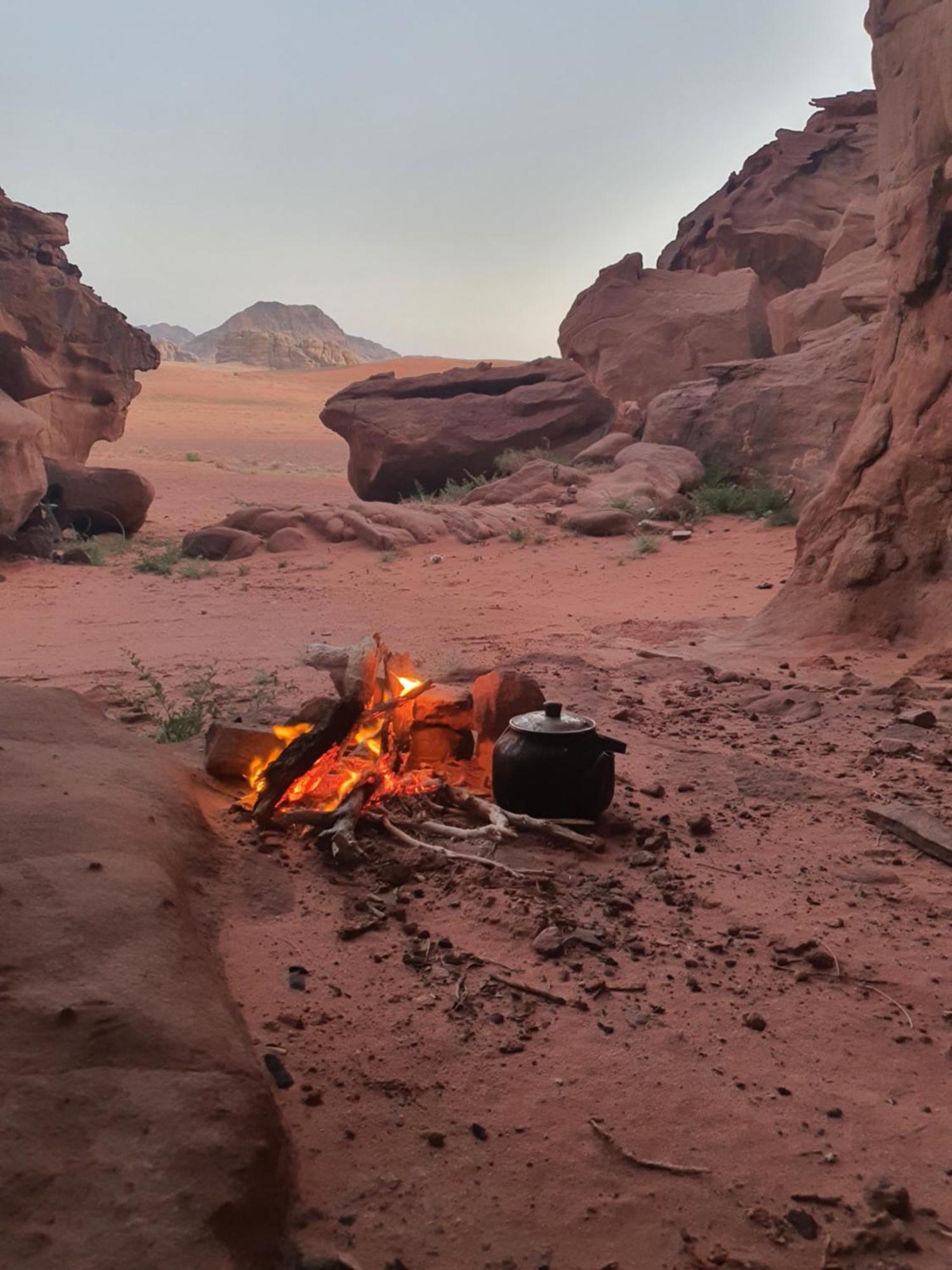 Hotel Bedouin Family Camp Wadi Rum Exterior foto